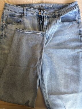 American Eagle Outfitters Light Blue Denim Jeans